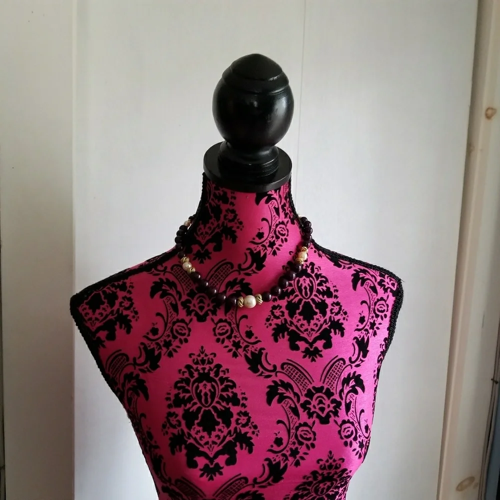 Vintage necklace dark plum purple bead necklace faux pearls - Picture 3 of 5